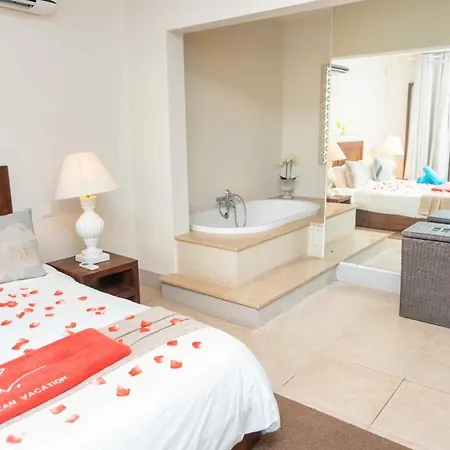 Bel Azur Beach Residence With Lov Trou aux Biches Esterno foto